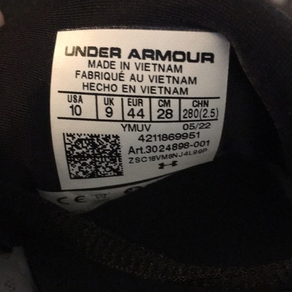 Brand New In Box Under Armour Shoes - Picture 4 of 5